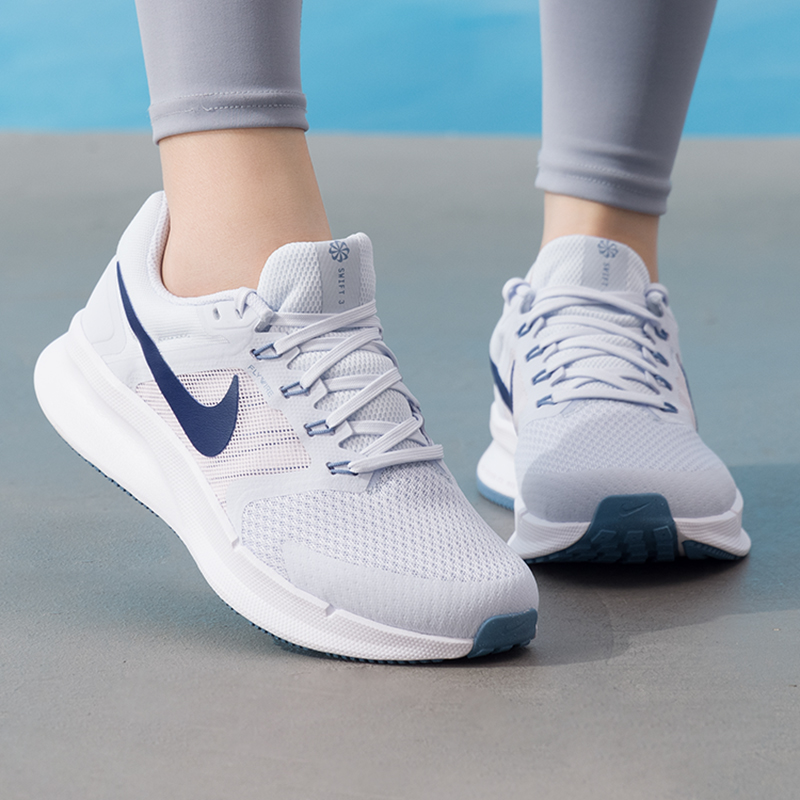 Nike Women's Shoes Original Li - огляд і ціна Lightweight Road Running Shoes