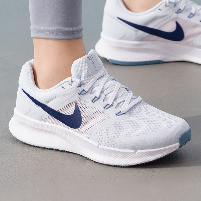 Nike Women's Shoes Original Li - огляд і ціна Lightweight Road Running Shoes