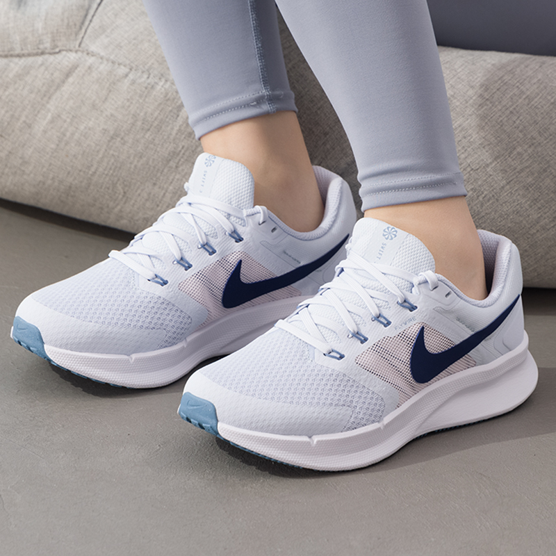 Nike Women's Shoes Original Li - огляд і ціна Lightweight Road Running Shoes